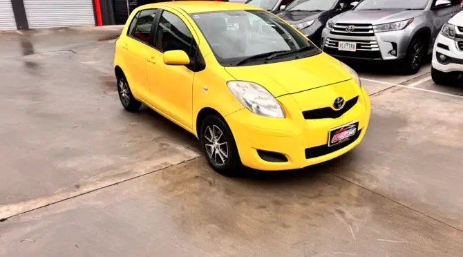 2009 TOYOTA Yaris