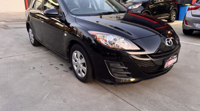 2011 Mazda 3 Neo