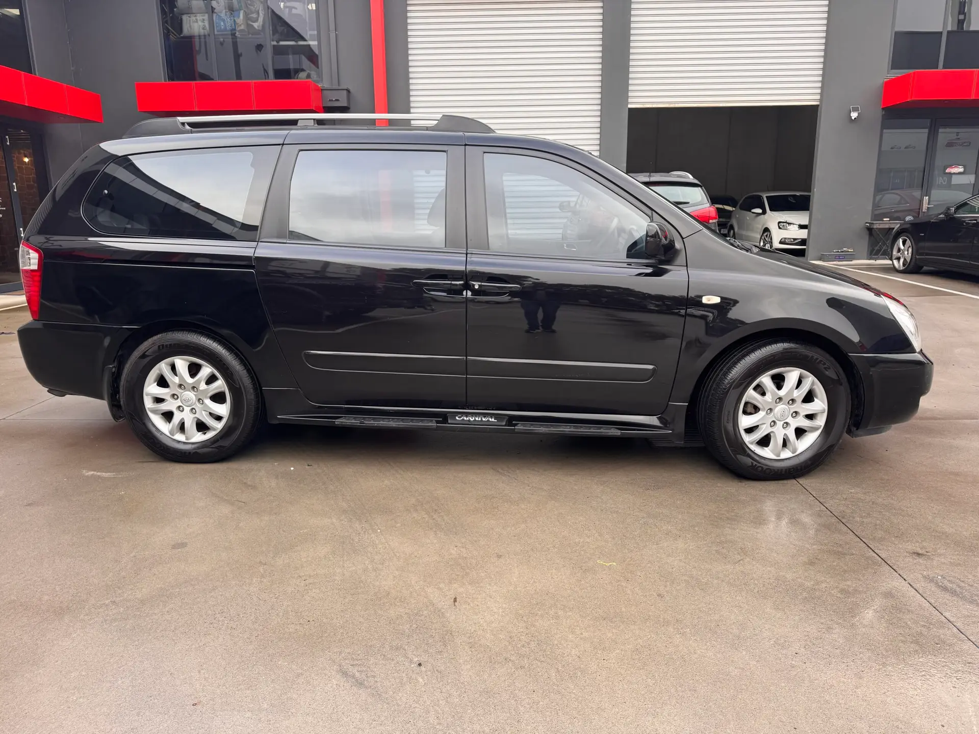 2008 Kia Carnival