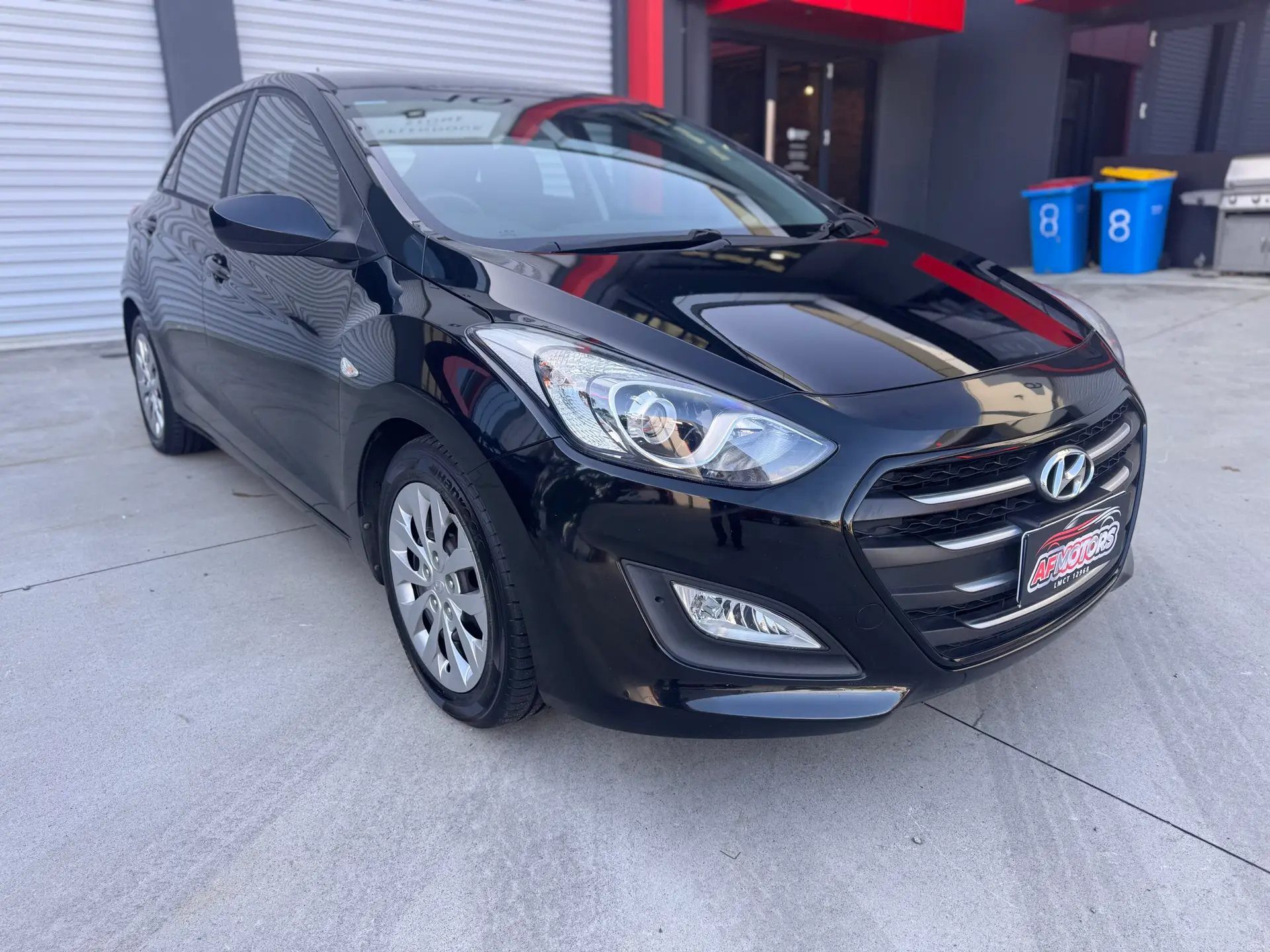 2016 Hyundai i30 Hatchback/Liftback/Notchback Petrol Automatic black for sale at Fathi co PTY LTD image 1