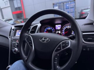 2014 Hyundai i30 i30 II Hatchback/Liftback/Notchback Petrol Automatic white for sale at Fathi co PTY LTD image 14