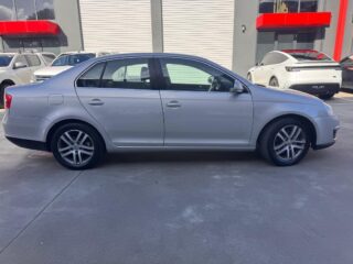 2008 Volkswagen JETTA Sedan/Saloon Diesel Automatic silver for sale at Fathi co PTY LTD image 2