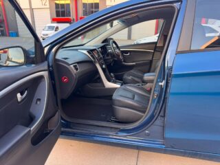 2014 Hyundai i30 se Hatchback/Liftback/Notchback Petrol Automatic blue for sale at Fathi co PTY LTD image 14