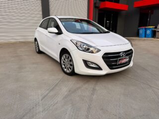 2015 Hyundai i30 Hatchback/Liftback/Notchback Petrol Automatic white for sale at Fathi co PTY LTD image 3