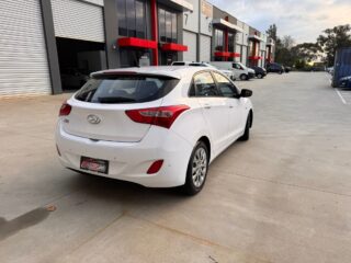 2015 Hyundai i30 Hatchback/Liftback/Notchback Petrol Automatic white for sale at Fathi co PTY LTD image 5