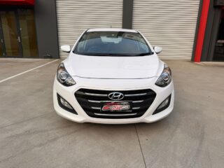2015 Hyundai i30 Hatchback/Liftback/Notchback Petrol Automatic white for sale at Fathi co PTY LTD image 2