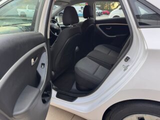 2015 Hyundai i30 Hatchback/Liftback/Notchback Petrol Automatic white for sale at Fathi co PTY LTD image 11