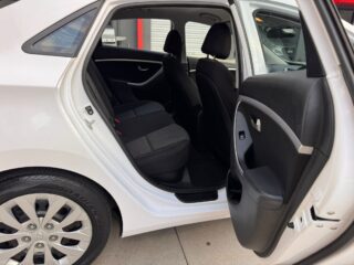 2015 Hyundai i30 Hatchback/Liftback/Notchback Petrol Automatic white for sale at Fathi co PTY LTD image 12