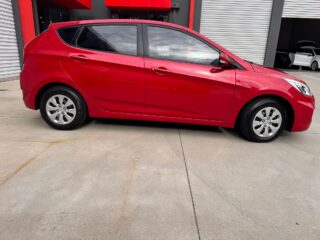 2014 Hyundai Accent 5DR GS / 4DR GLS Hatchback/Liftback/Notchback Petrol Automatic red for sale at Fathi co PTY LTD image 2