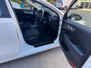 2022 Kia Cerato Hatchback/Liftback/Notchback Petrol Automatic white for sale at Fathi co PTY LTD image 8