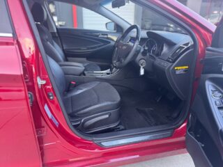 2011 Hyundai Sonata, i45 GLS GLS(Middle grade) Sedan/Saloon Petrol Automatic red for sale at Fathi co PTY LTD image 10