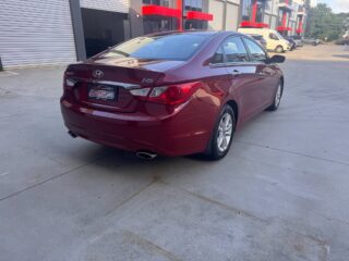 2011 Hyundai Sonata, i45 GLS GLS(Middle grade) Sedan/Saloon Petrol Automatic red for sale at Fathi co PTY LTD image 6