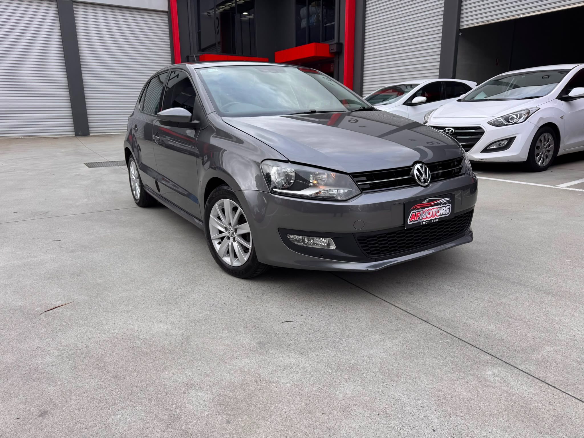 2012 vw polo GL(Middle-low) Hatchback/Liftback/Notchback Petrol Automatic grey for sale at Fathi co PTY LTD image 1