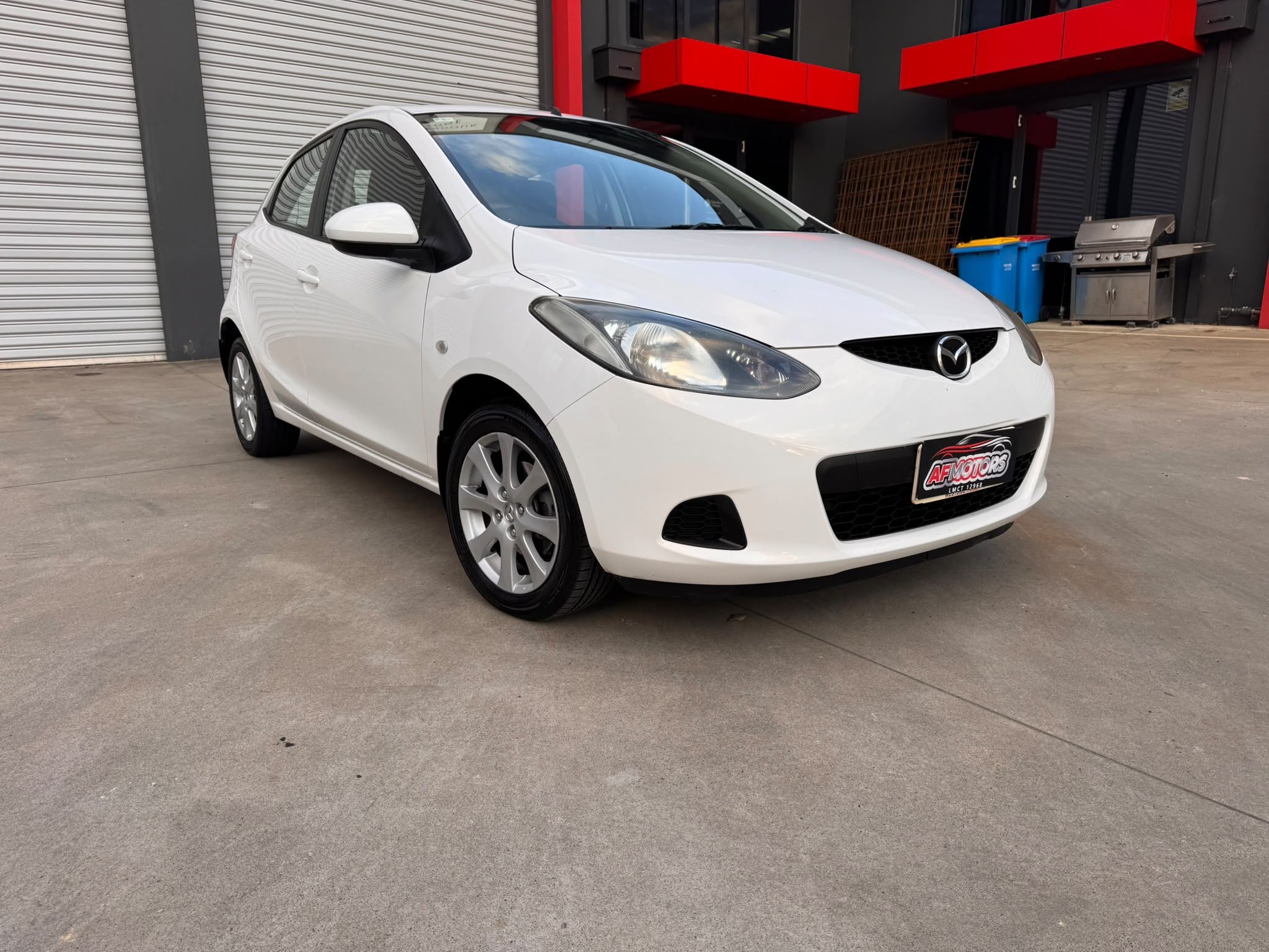 2007 Mazda 2 2 II (DE) Hatchback/Liftback/Notchback Petrol Manual white for sale at Fathi co PTY LTD image 1