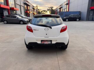 2007 Mazda 2 2 II (DE) Hatchback/Liftback/Notchback Petrol Manual white for sale at Fathi co PTY LTD image 4