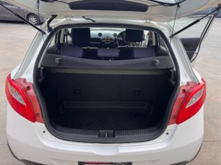 2007 Mazda 2 2 II (DE) Hatchback/Liftback/Notchback Petrol Manual white for sale at Fathi co PTY LTD image 12