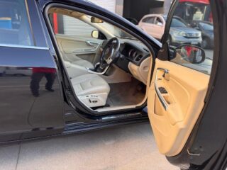 2013 Volvo V60 Wagon Petrol Automatic black for sale at Fathi co PTY LTD image 8